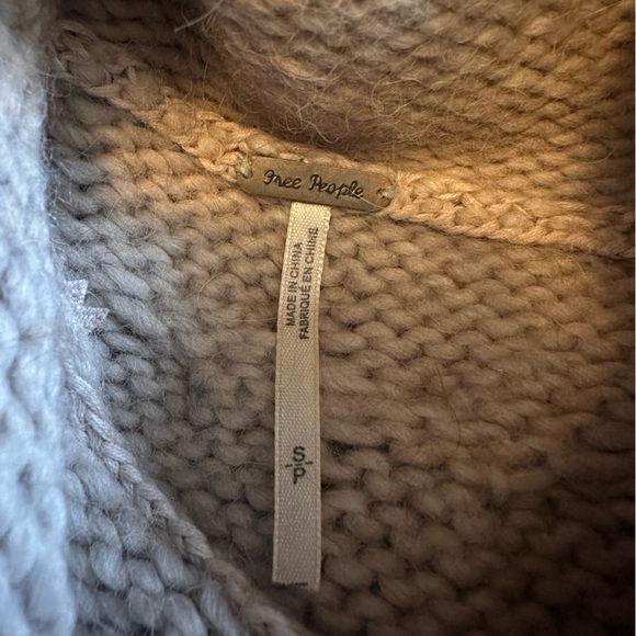 Zipper Detail Free People Sweater - Picture 5 of 5